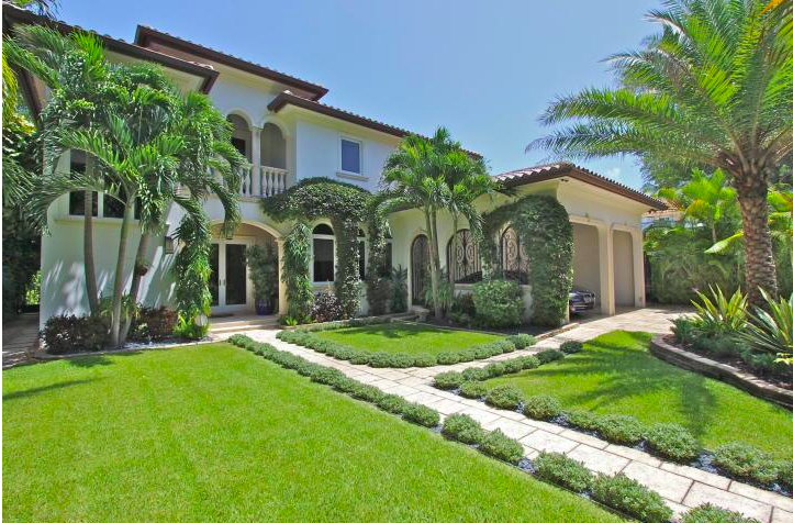 Coconut Grove - House Exterior